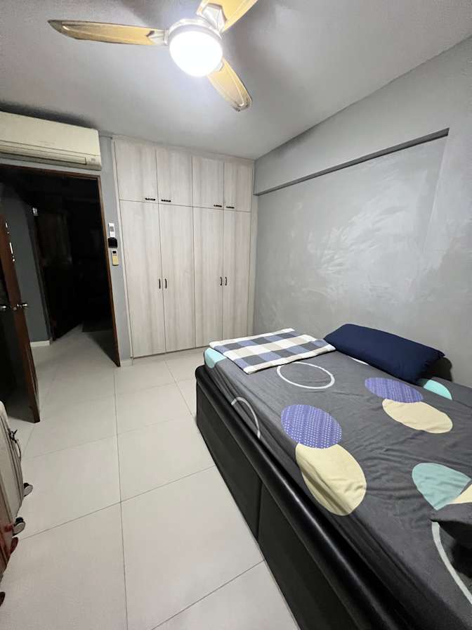 Muhammad Rohaizad bin Roslan's room