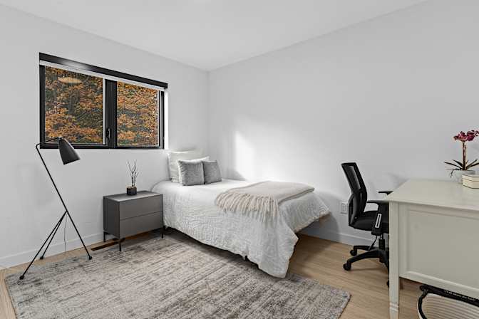 Alexia Economakis's room