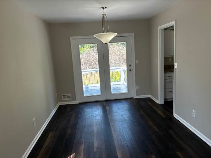 Alcove Rooms's room