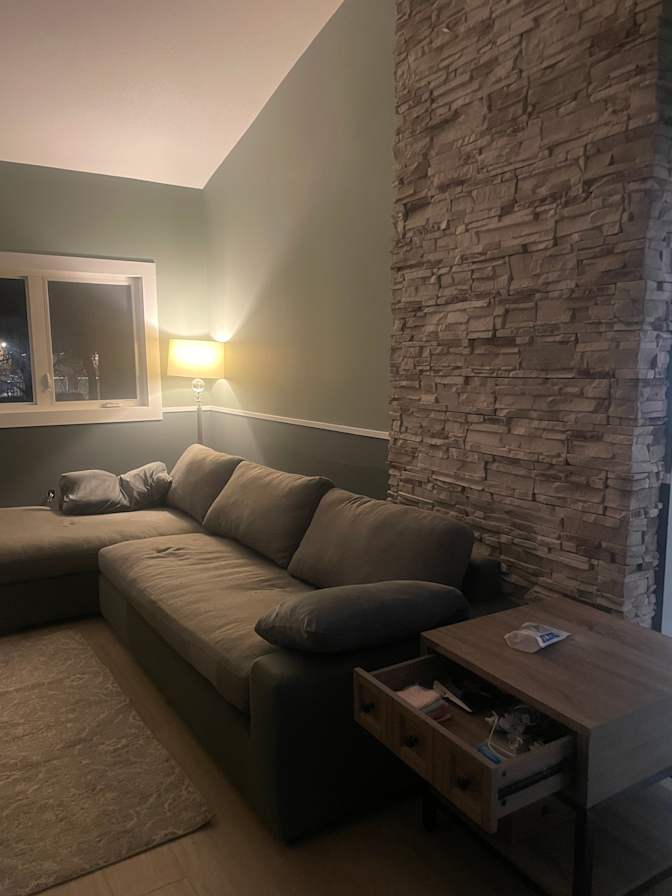 Stephanie Iverson's room