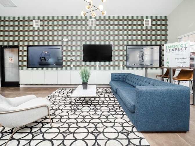 Alcove Rooms's room