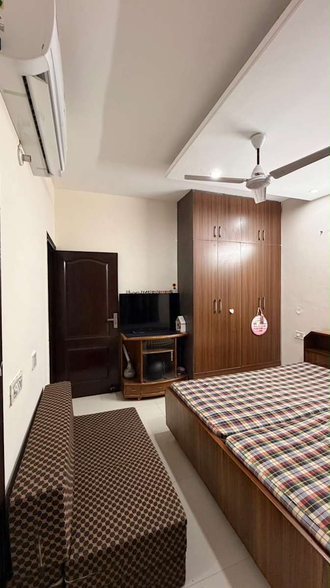 Priyanshi's room