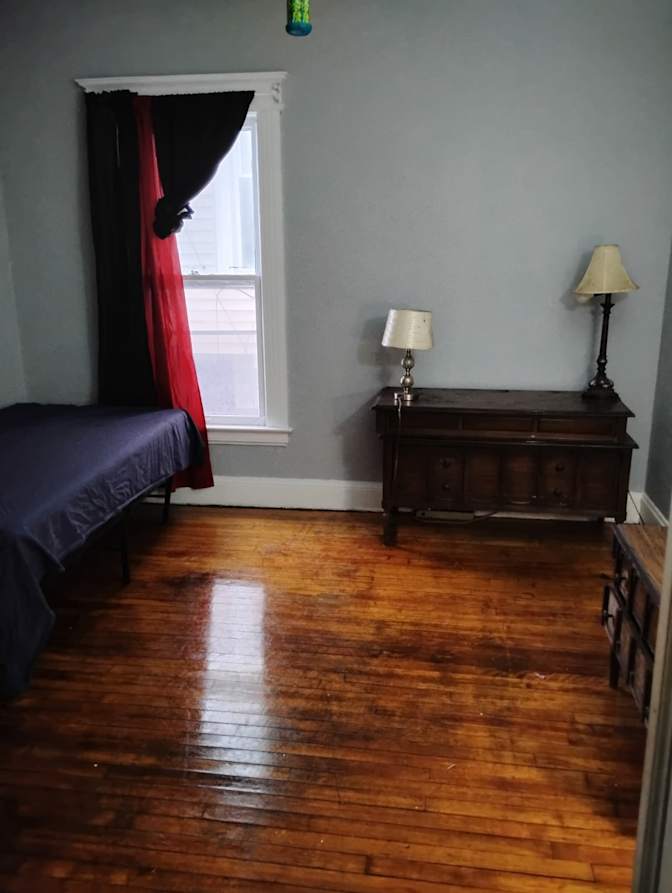 Gala's room