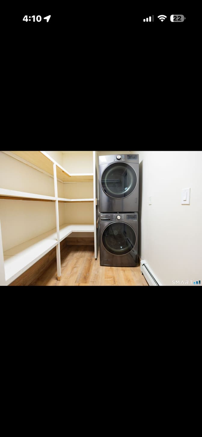 Tom Bauer's room