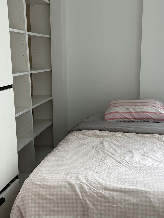 Jenny's room