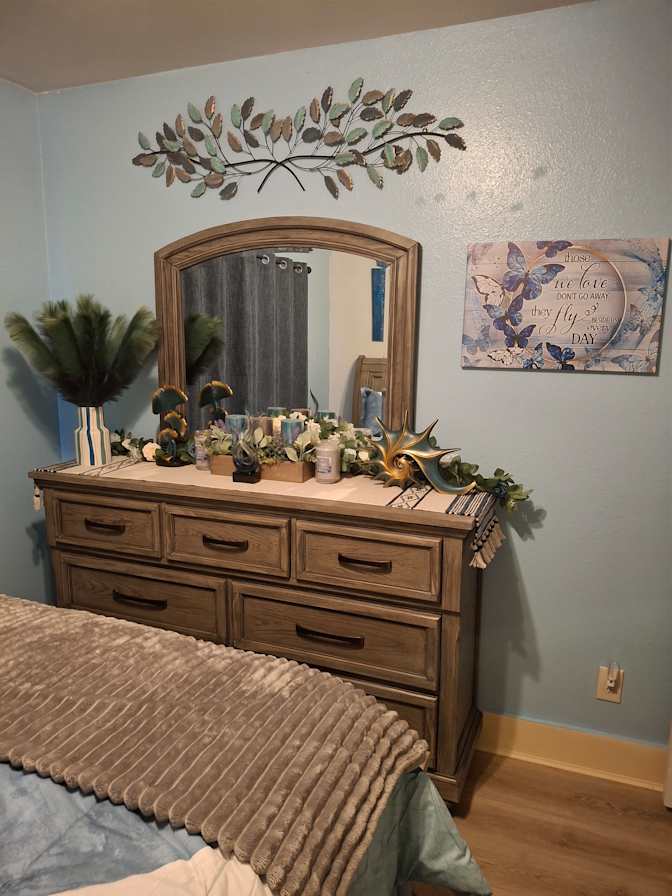 Marquis's room