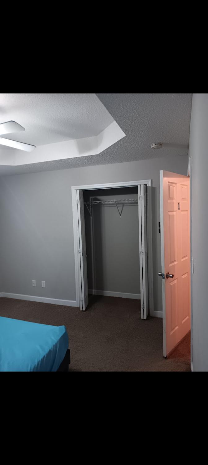 James Reynolds jr's room