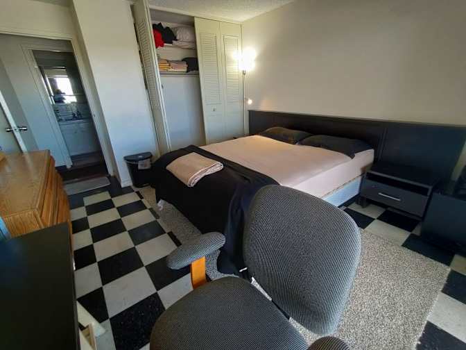 Gilbert's room