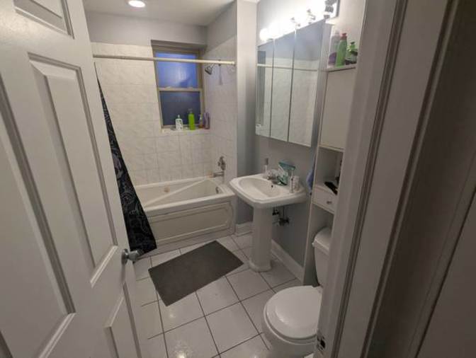 Caroline's room