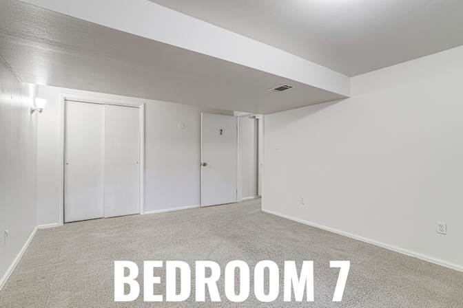 HomeCrew's room