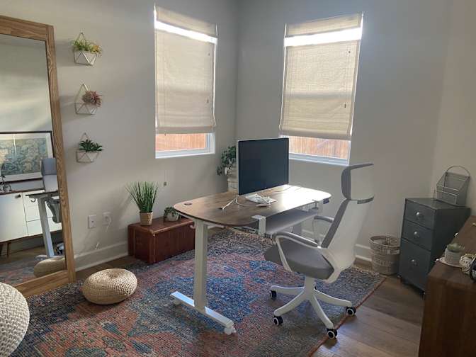 Lynn's room
