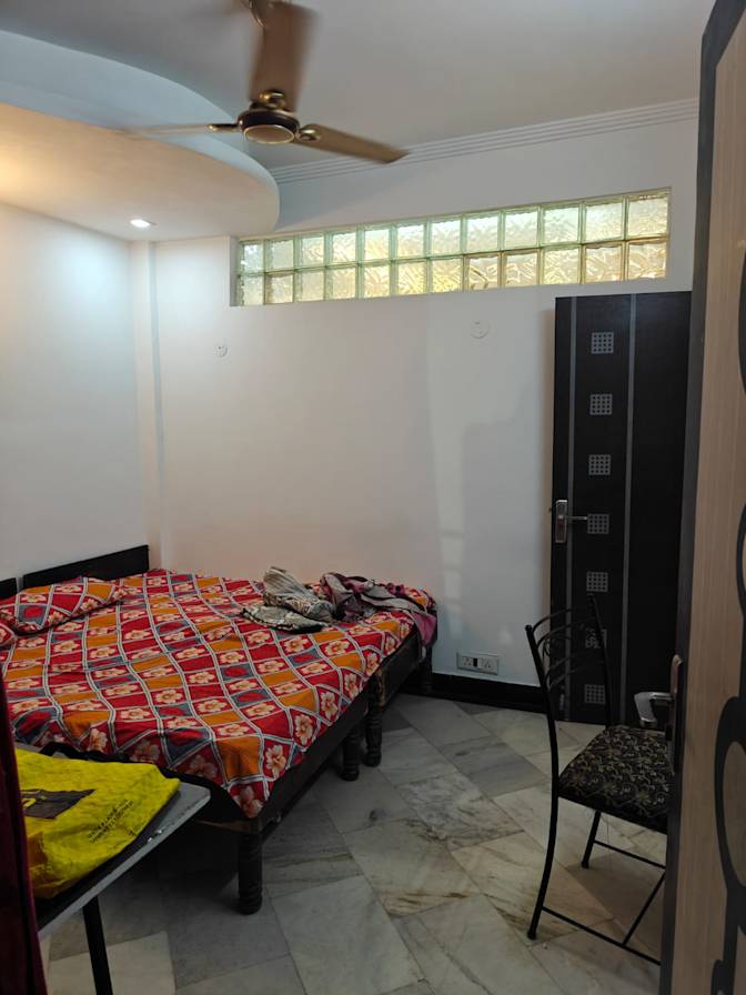 Milan Waits's room