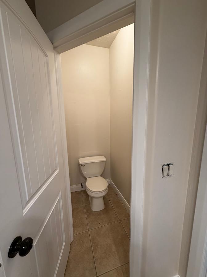 Lee's room
