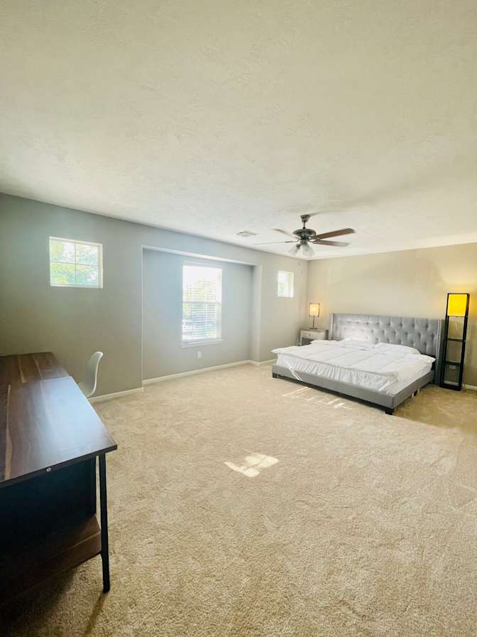 Hannah Nguyen's room