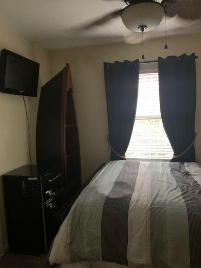Sandy's room