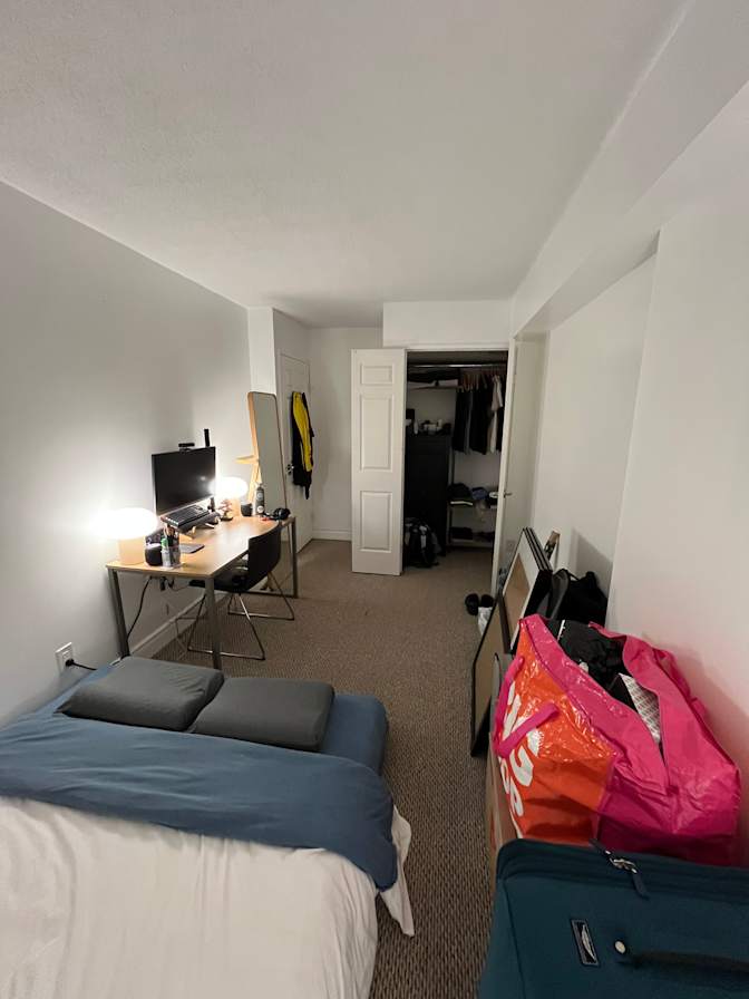 Dwayne Fernandes's room