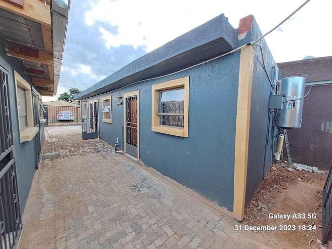 Rocks Property Rentals's room