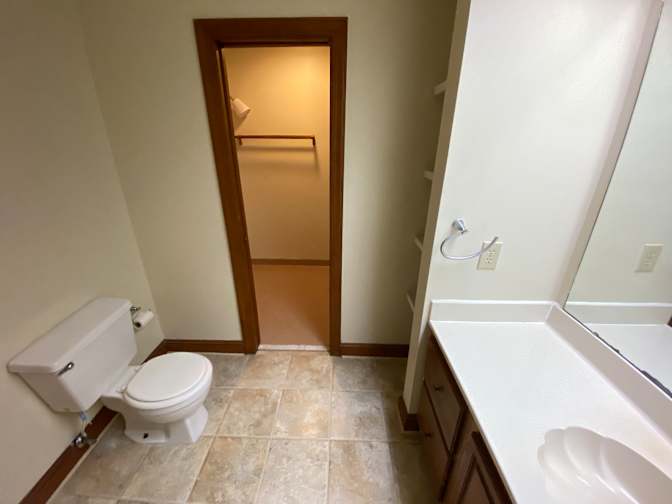 Alcove Rooms's room