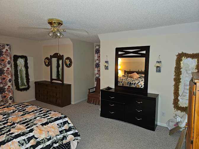Victor Gaylord's room