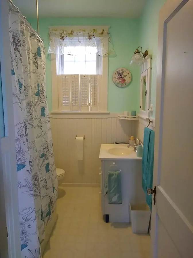 Dolly's room