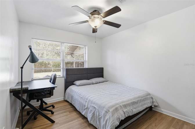 Benny's room