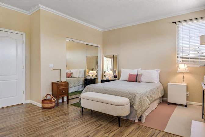 Mindy's room