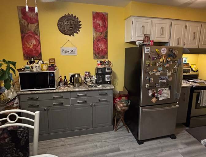 D's room