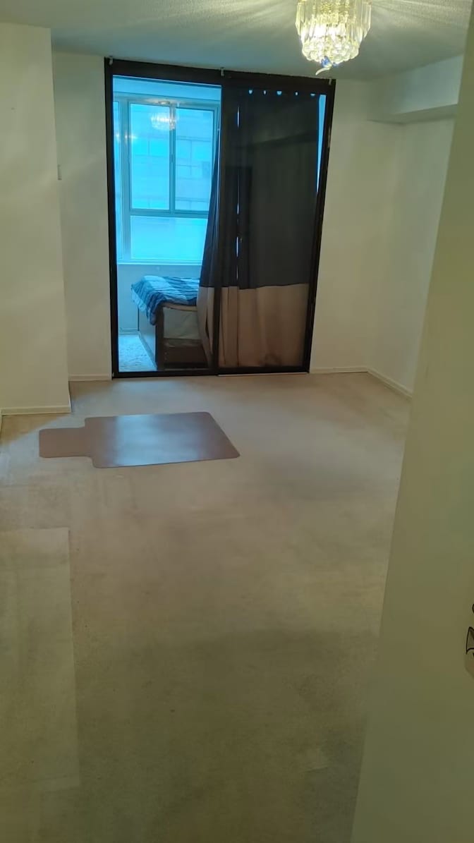 Filip's room
