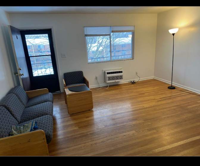 Hassan Khan's room