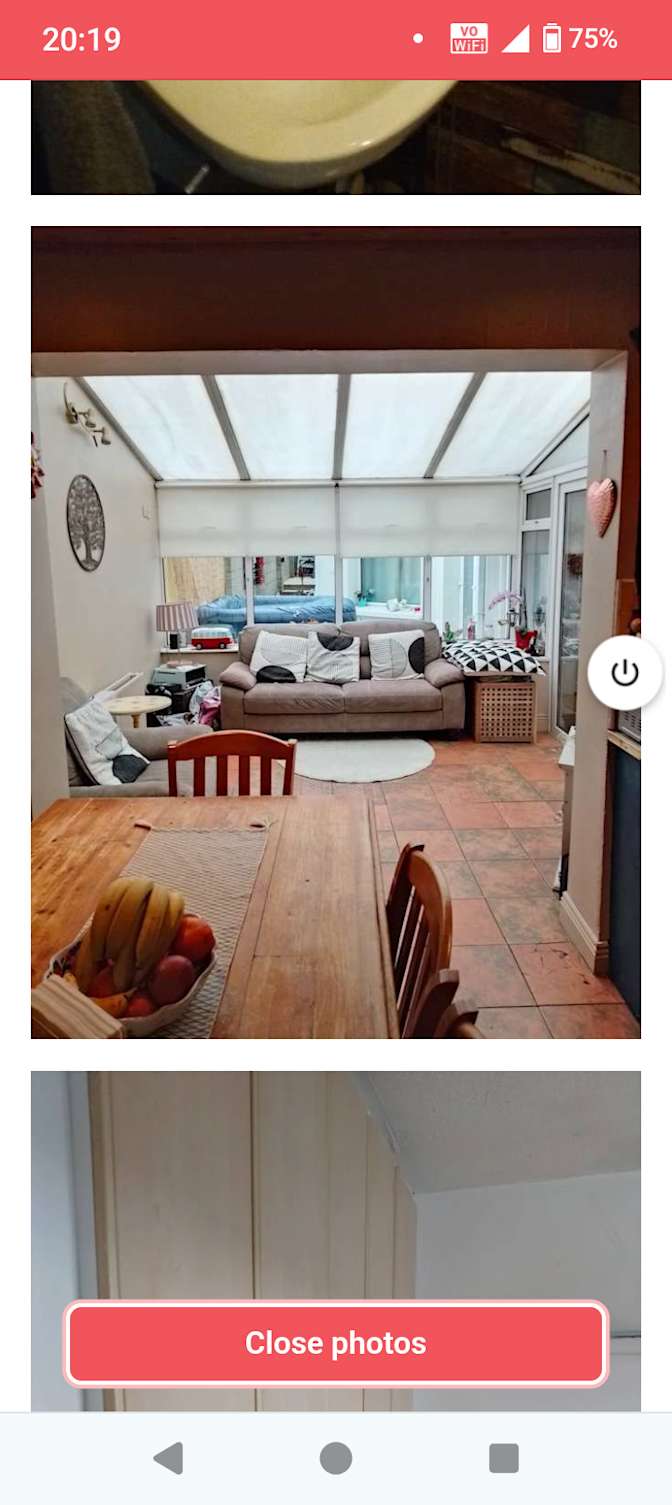 Synthiea Doolan's room