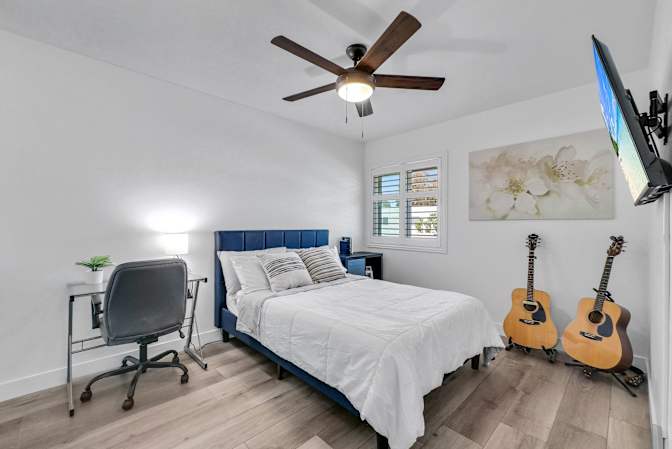 Neil's room