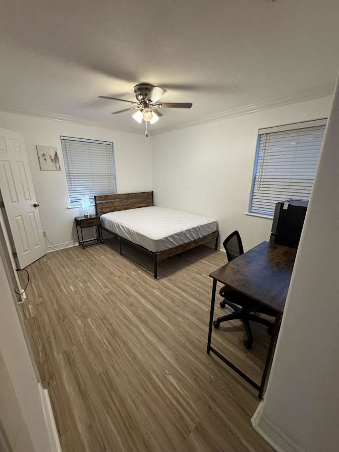 PadSplit's room