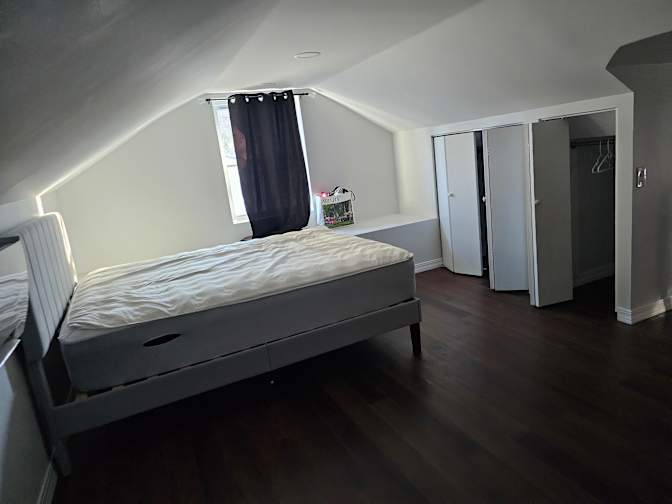 Franco's room