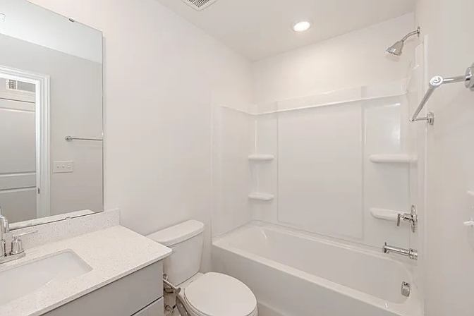 Alcove Rooms's room