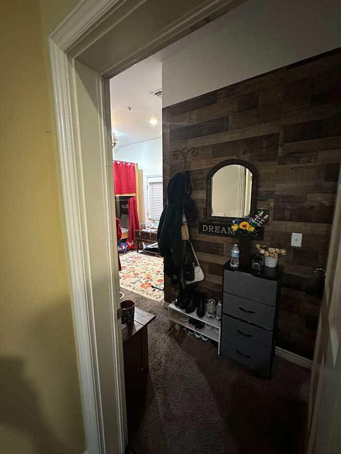 Forward Vision Spaces's room