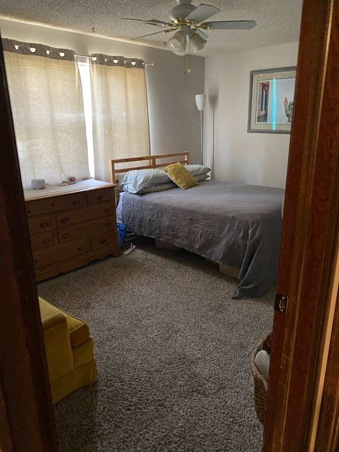 carolyn's room