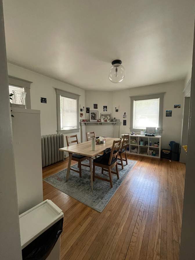 Essie's room