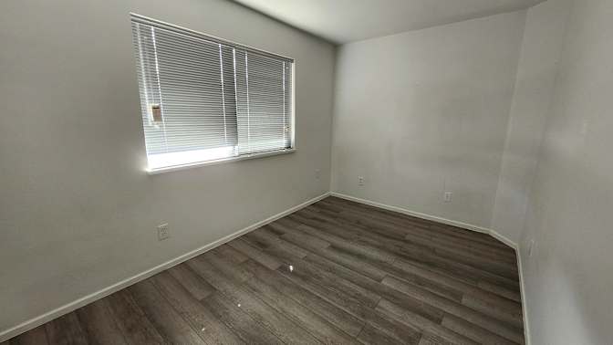Bon's room
