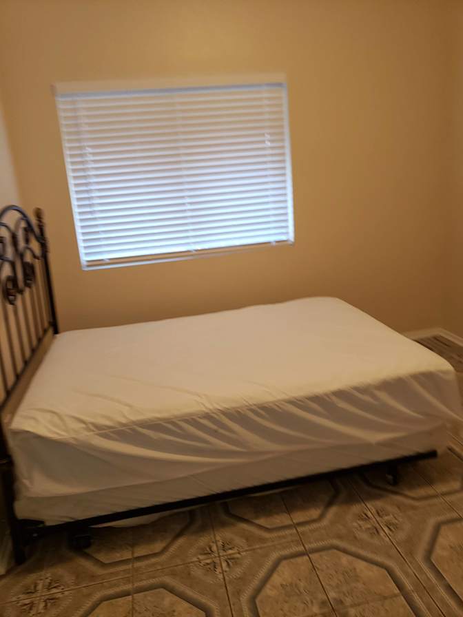 Doral Hammond's room