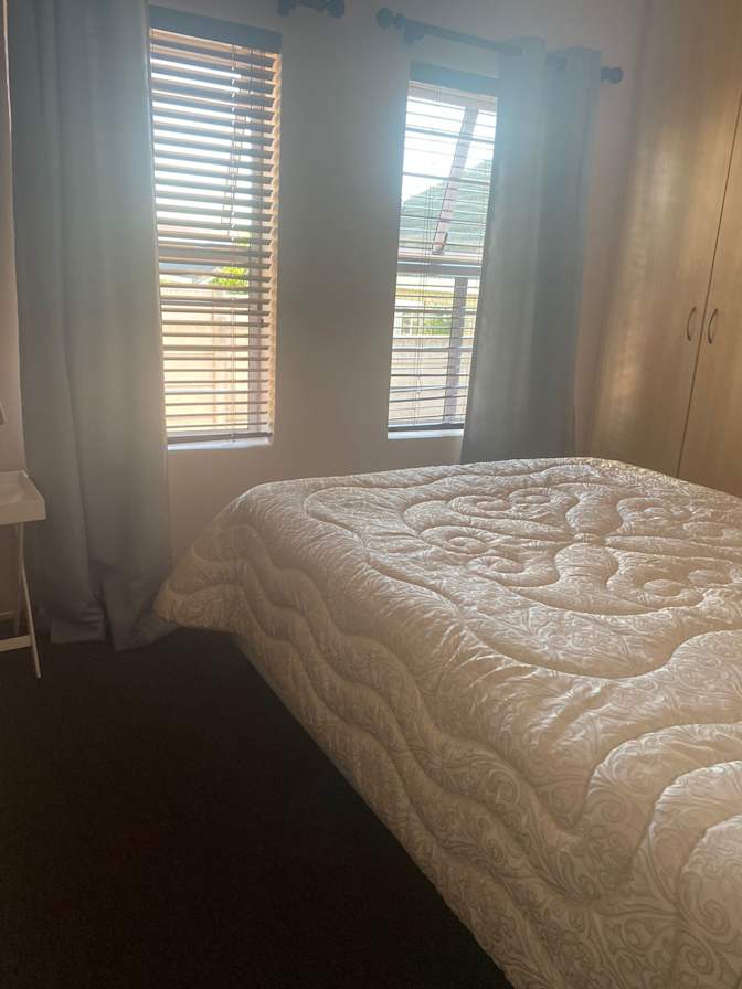 KHANYI's room