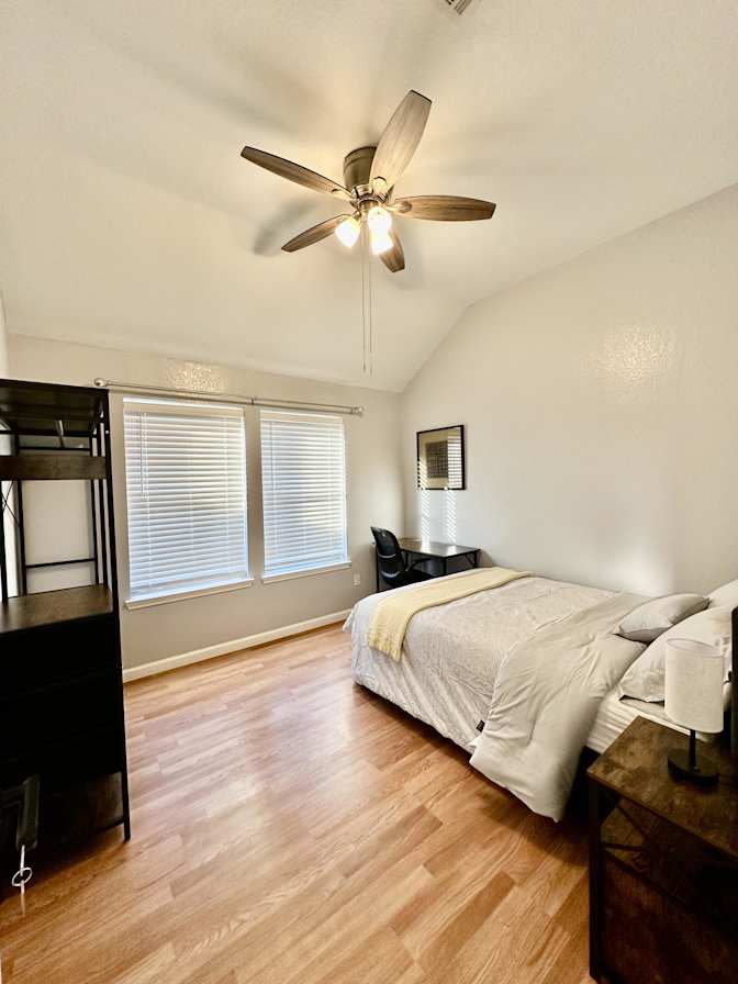 PadSplit's room