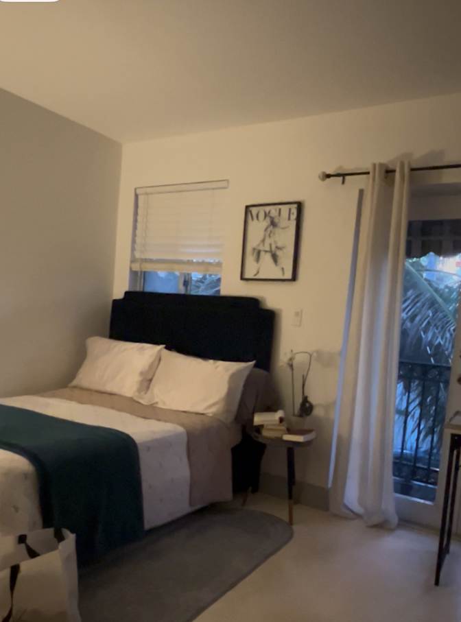 Cora Hayes's room