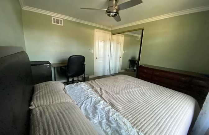 Elizabeth's room
