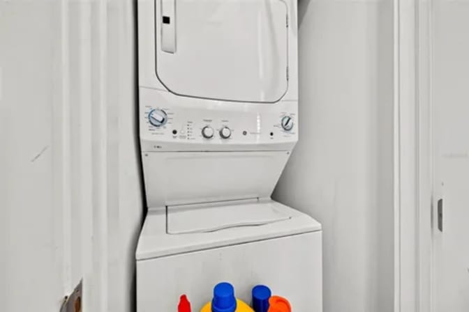 jay's room
