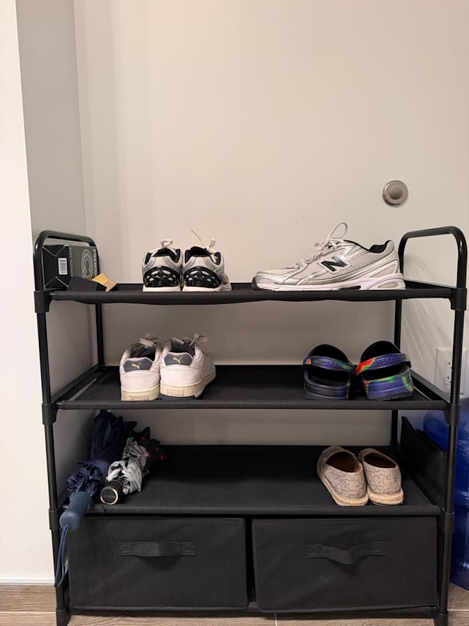 Paras's room