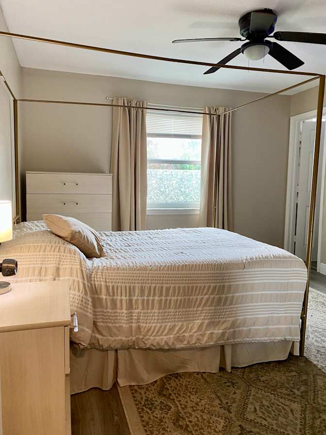 Jacqueline Seaton's room