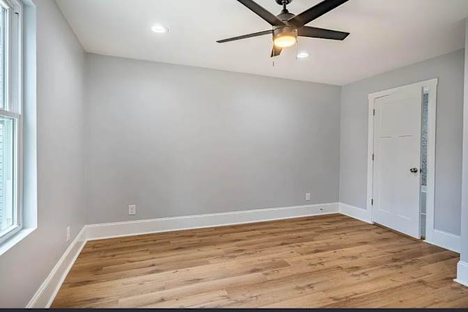 Alcove Rooms's room