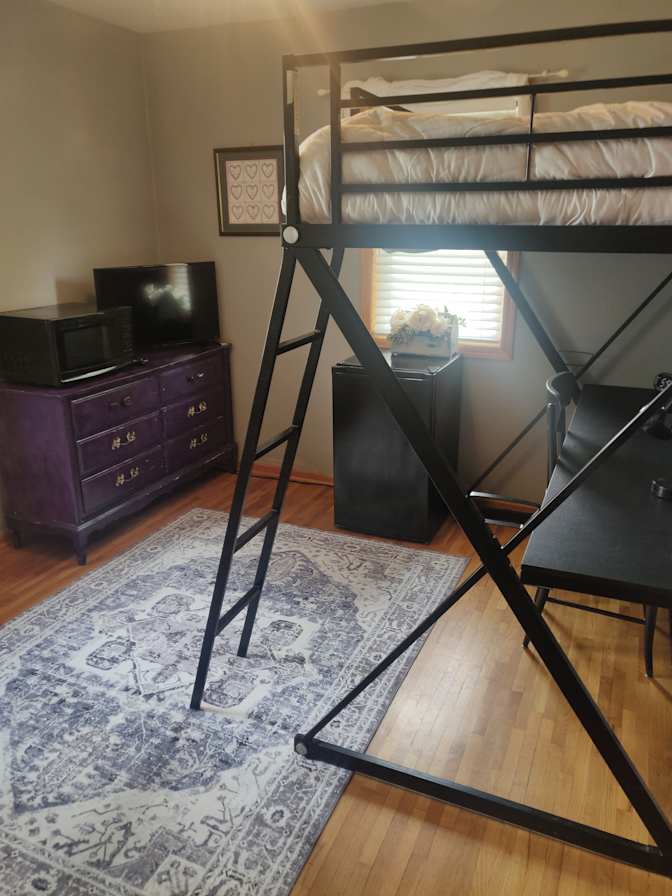 Vivian's room