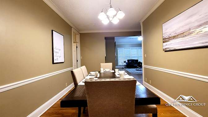 GBU Holdings Group's room