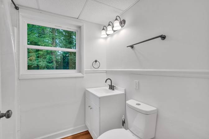 lifedoorrentals's room